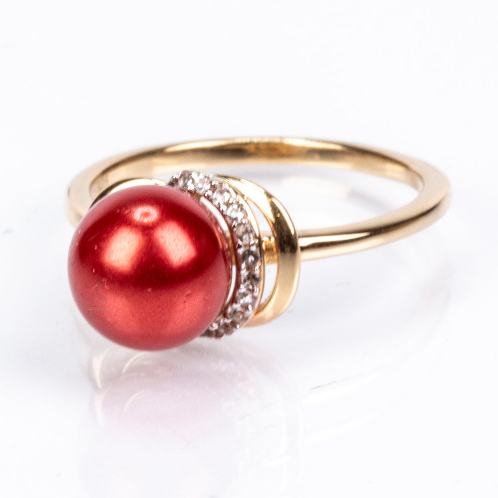 Pozlátený Strieborný Prsteň s Červená sladkovodná perlou a Bielym Topásom
