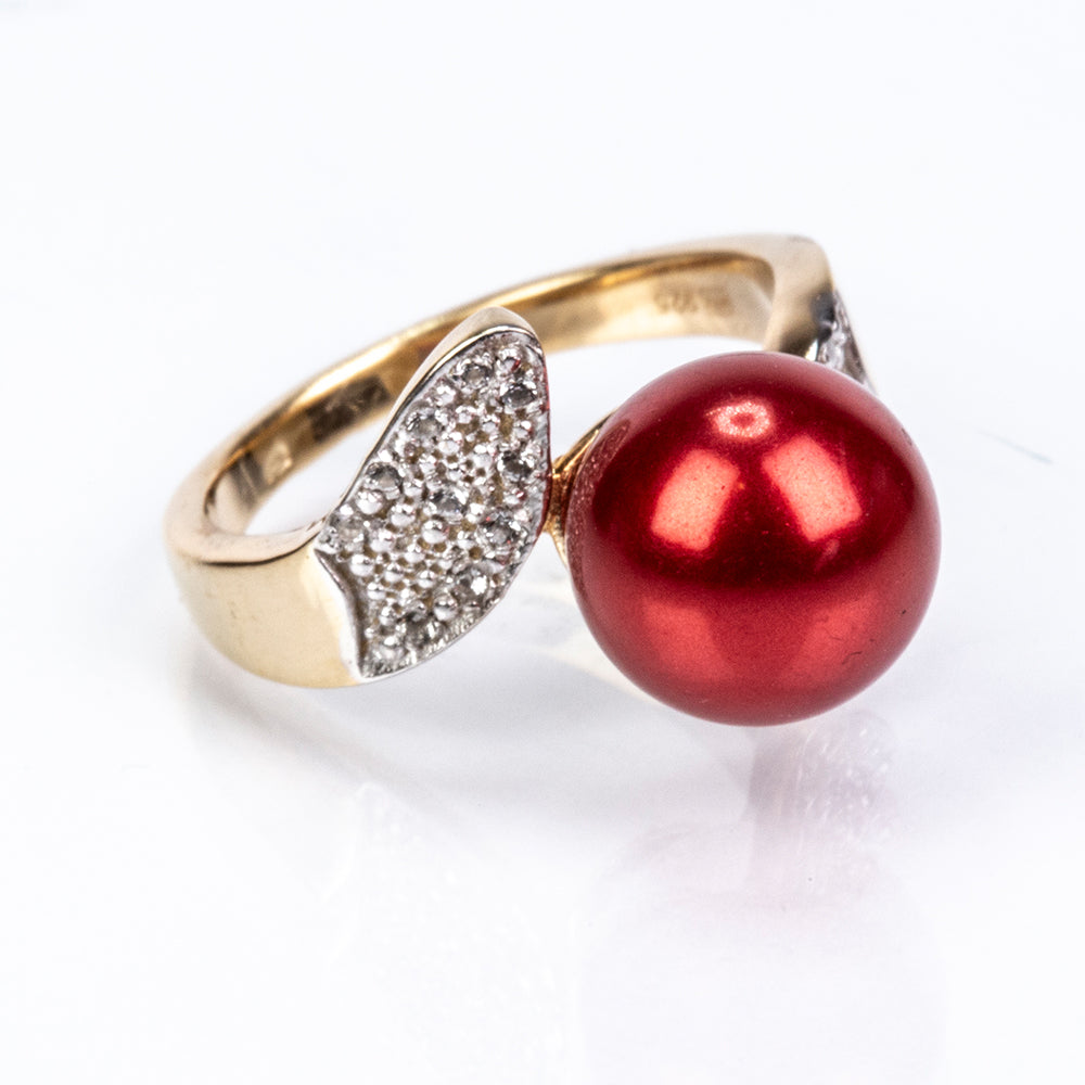 Pozlátený Strieborný Prsteň s Červená sladkovodná perlou a Bielym Topásom