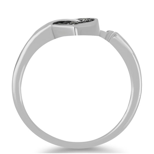 Strieborný Prsteň s Červeným Diamantom