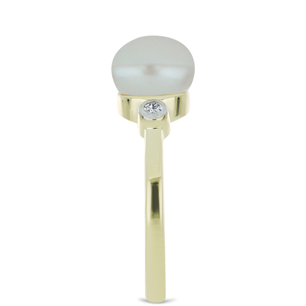 Pozlátený Strieborný Prsteň s so Sladkovodnou Bielou Perlou a Madagaskarským Rubínom