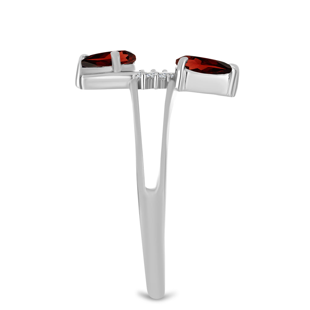 Strieborný Prsteň s Bartonským Granátom a Bielym Topásom