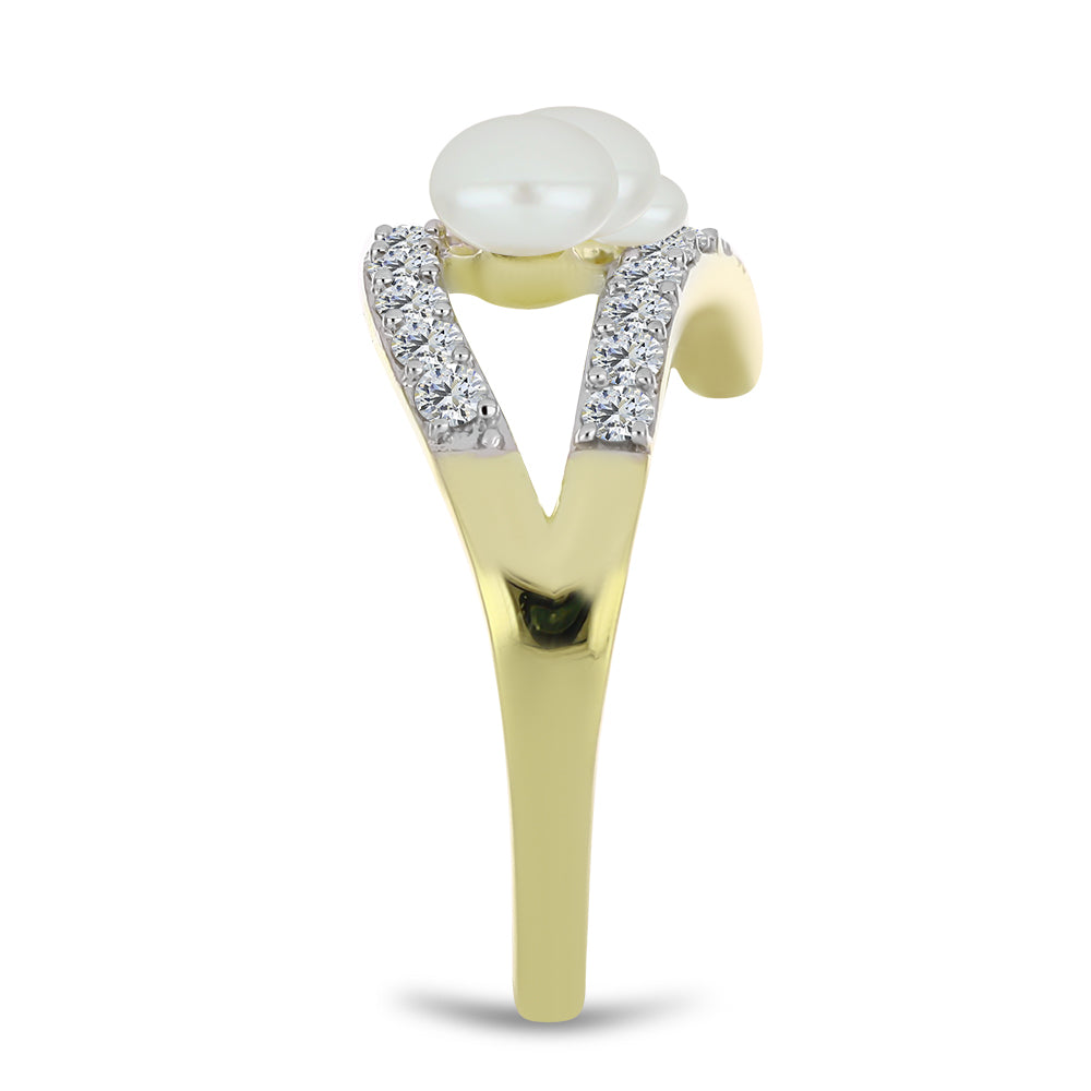 Pozlátený Strieborný Prsteň s Bielou Sladkovodnou Perlou a Bielym Topásom