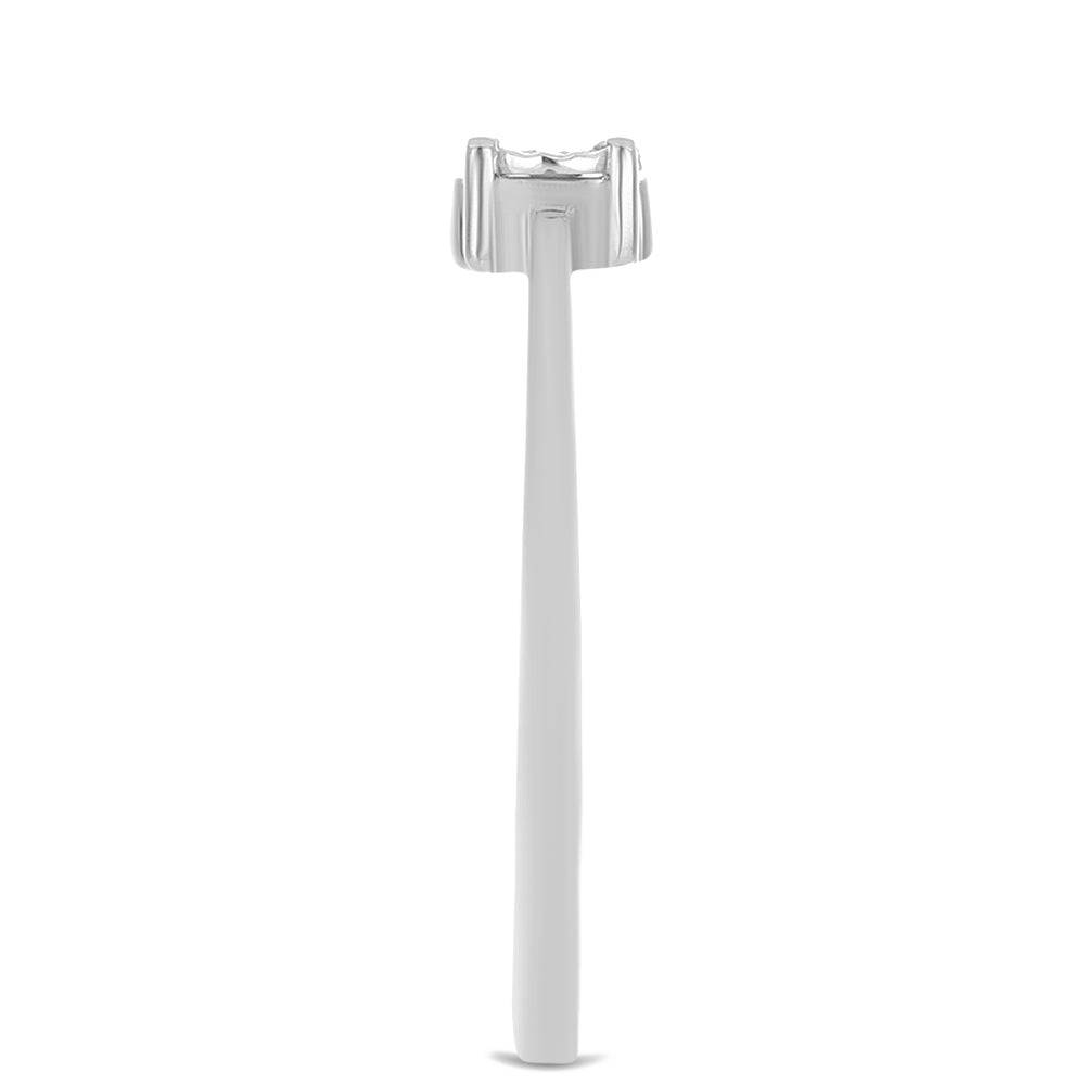 Strieborný Prsteň s Bielym Diamantom