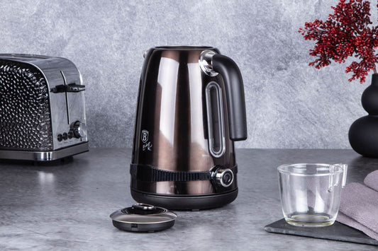 Berlinger Haus Metallic Line Shiny Black Edition Digitálna rýchlovarná kanvica, čierna