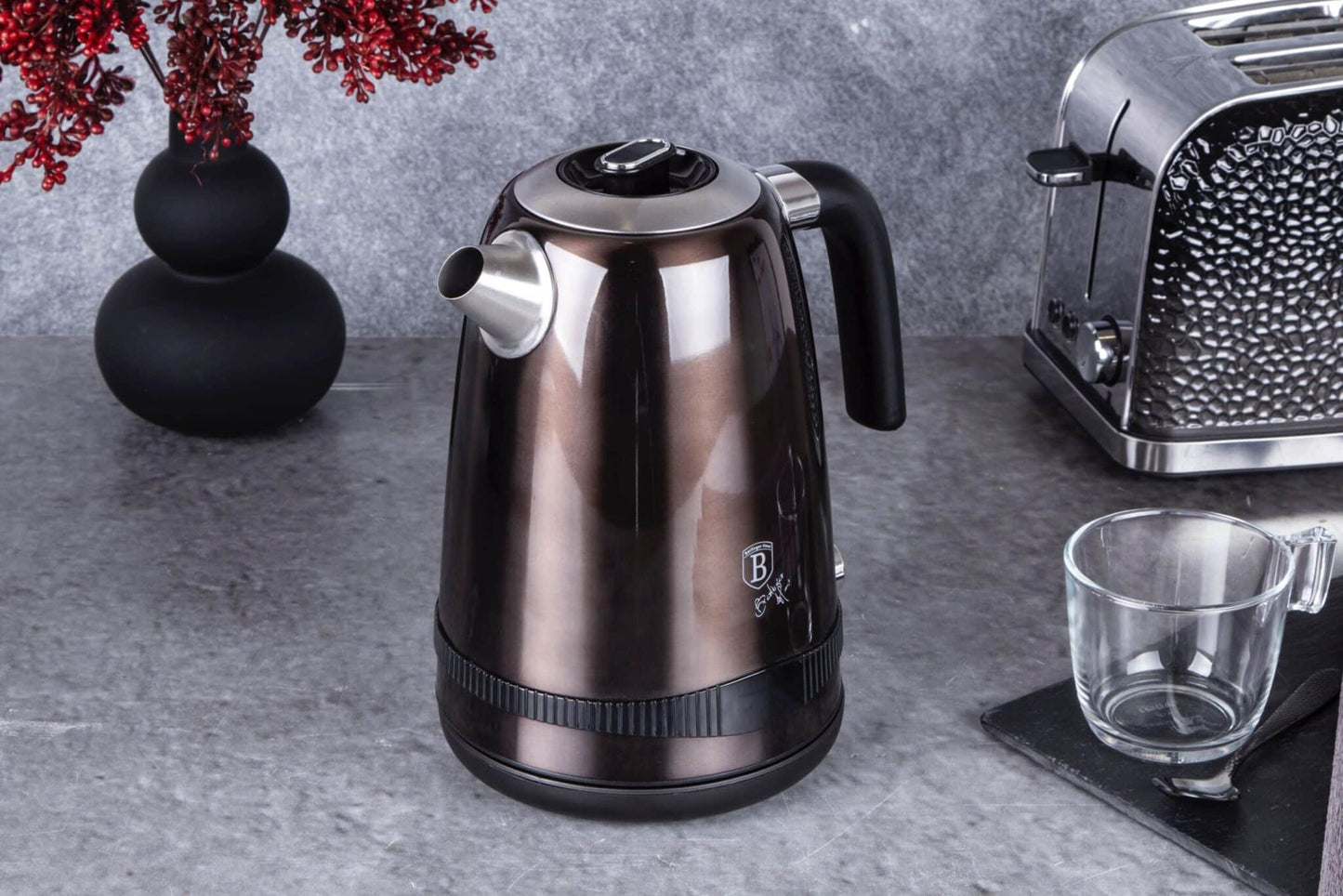 Berlinger Haus Metallic Line Shiny Black Edition Digitálna rýchlovarná kanvica, čierna