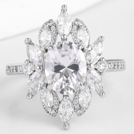 Pozlátený Zliatinový Prsteň s Bielym Emporia® Krištáľom