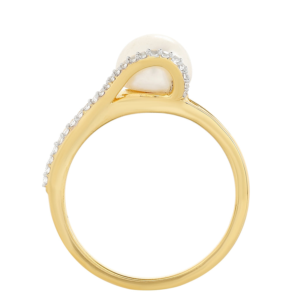 Pozlátený Strieborný Prsteň s Barokovou Sladkovodnou Kultivovanou Perlou a Bielym Topásom