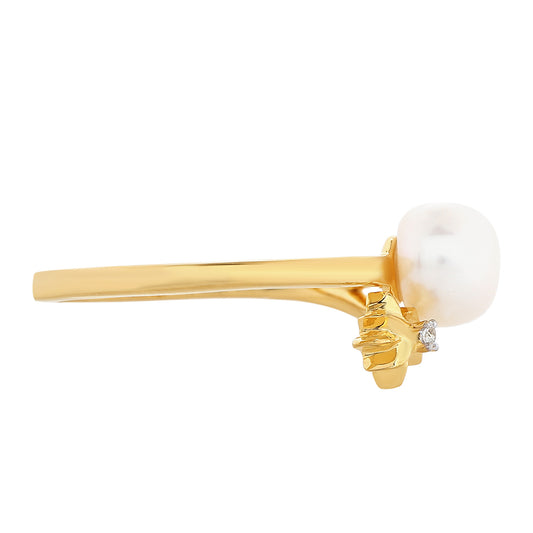 Pozlátený Strieborný Prsteň s Barokovou Sladkovodnou Kultivovanou Perlou a Bielym Topásom