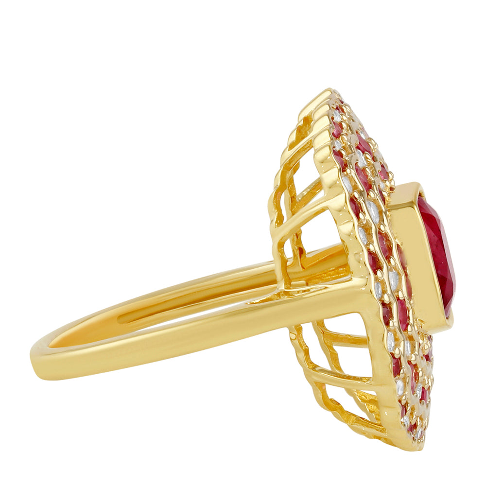 Pozlátený Strieborný Prsteň s Thajským Rubínom a Bielym Topásom