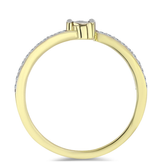 Pozlátený Strieborný Prsteň s Bielym Diamantom a Bielym Topásom