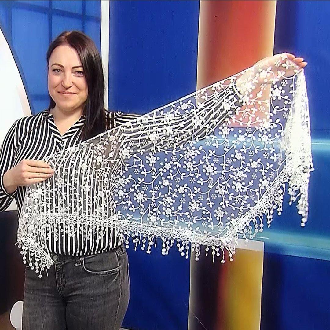 Trojuholníkový Šál-šatka s Trblietavým kvetinovým vzorom, 45 cm x 45 cm x 170 cm, Biela farba 1 Trojuholníkový Šál-šatka s Trblietavým kvetinovým vzorom, 45 cm x 45 cm x 170 cm, Biela farba - KlenotTV.sk