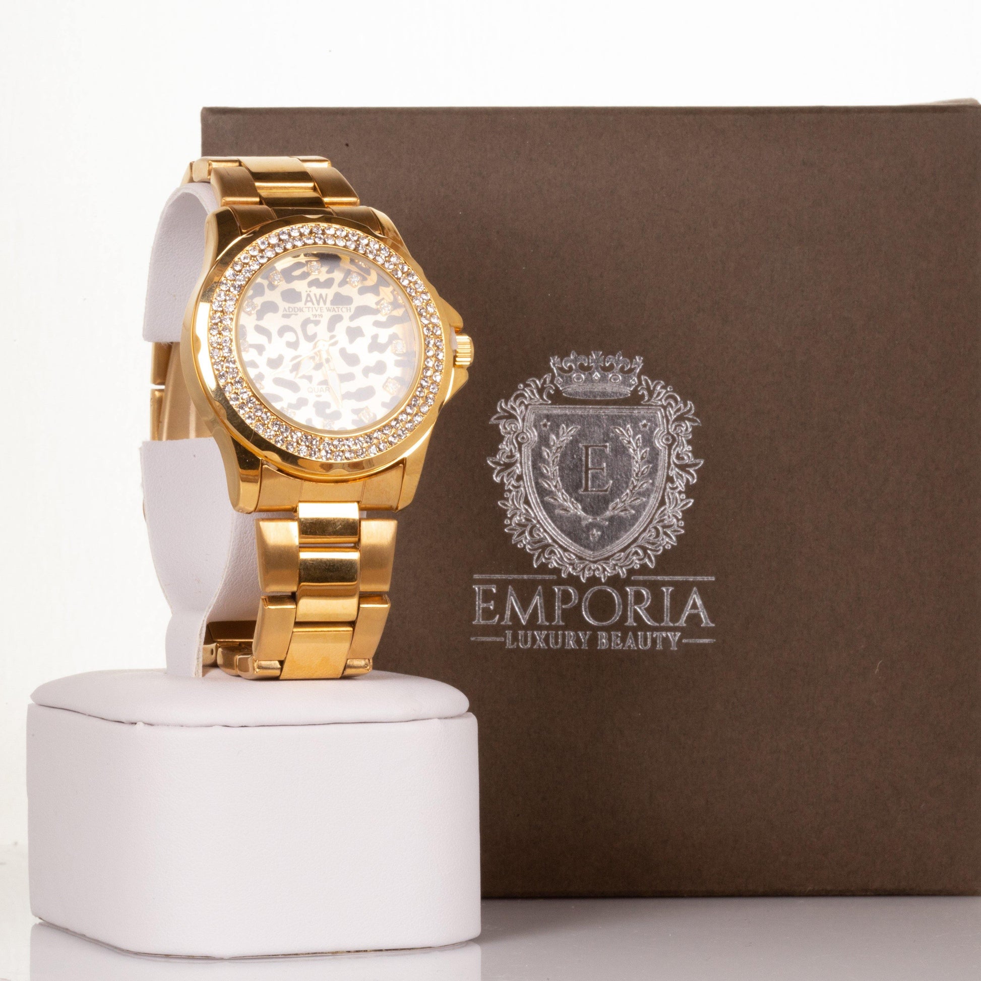 AW dámske hodinky v zlatej farbe, s ciferníkom v leopardím vzoru a s kryštálmi kremeňa - KlenotTV.sk