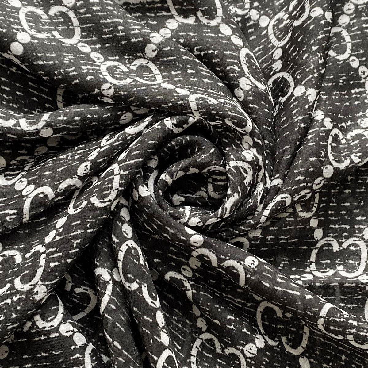 Šál-šatka zo 100% Pravého Hodvábu, 90 cm x 180 cm, Čiernobiely vzor